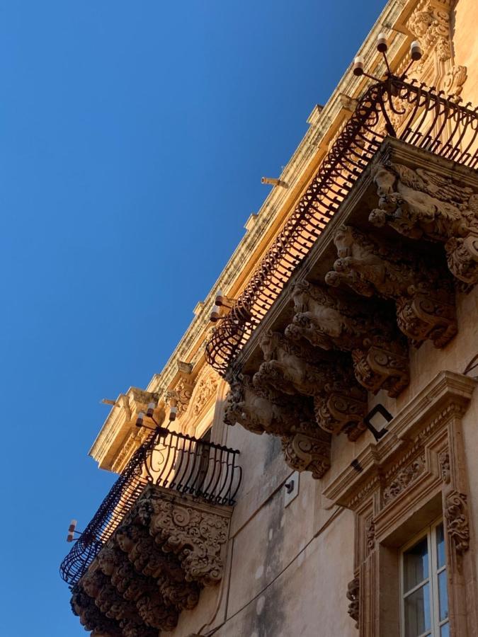 Esperia Luxury Suite & Apartment Noto Kültér fotó